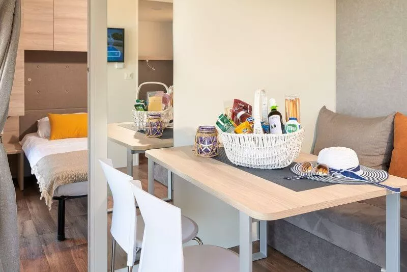 Medora Orbis welcome basket